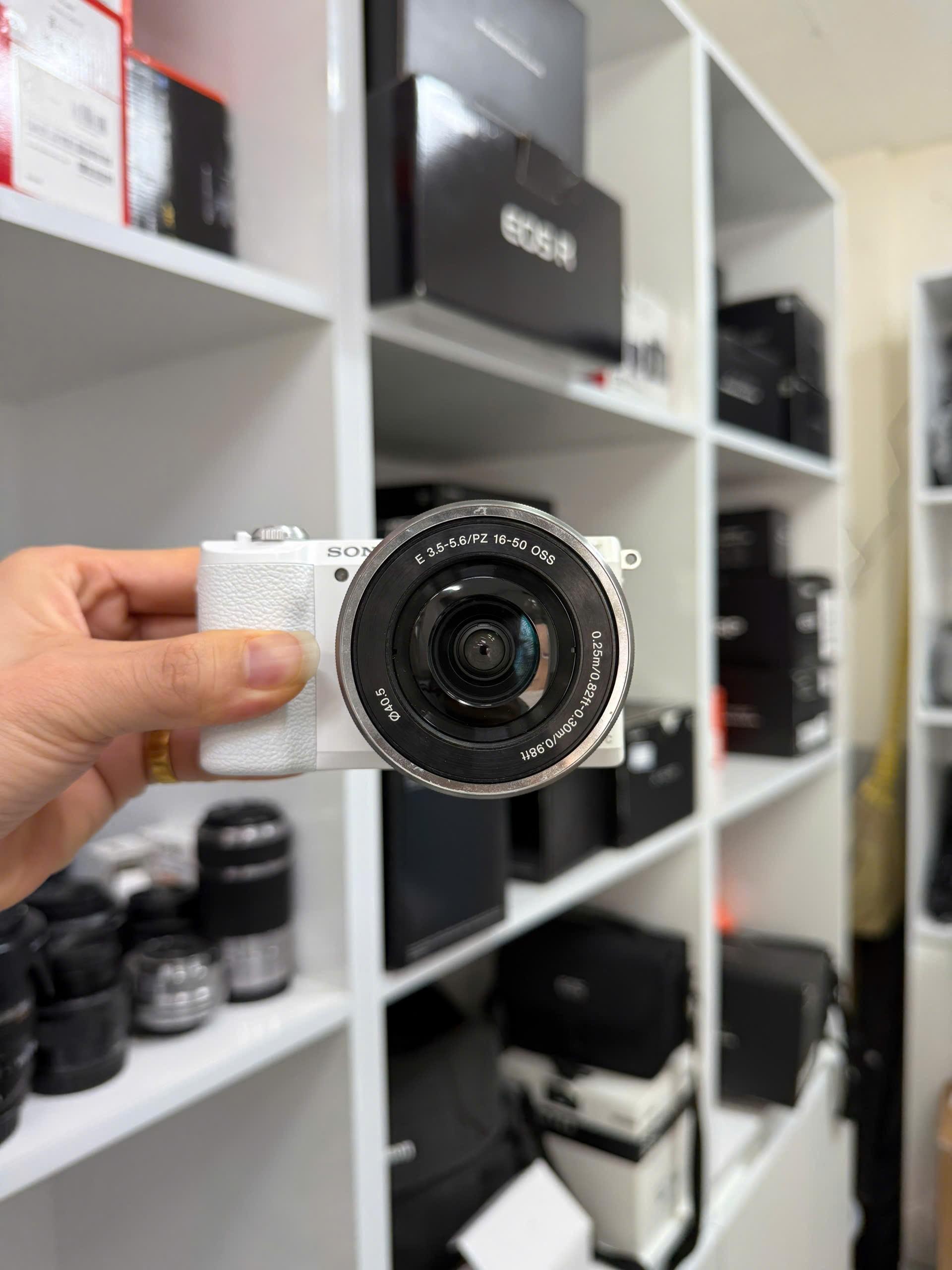 Sony A5100