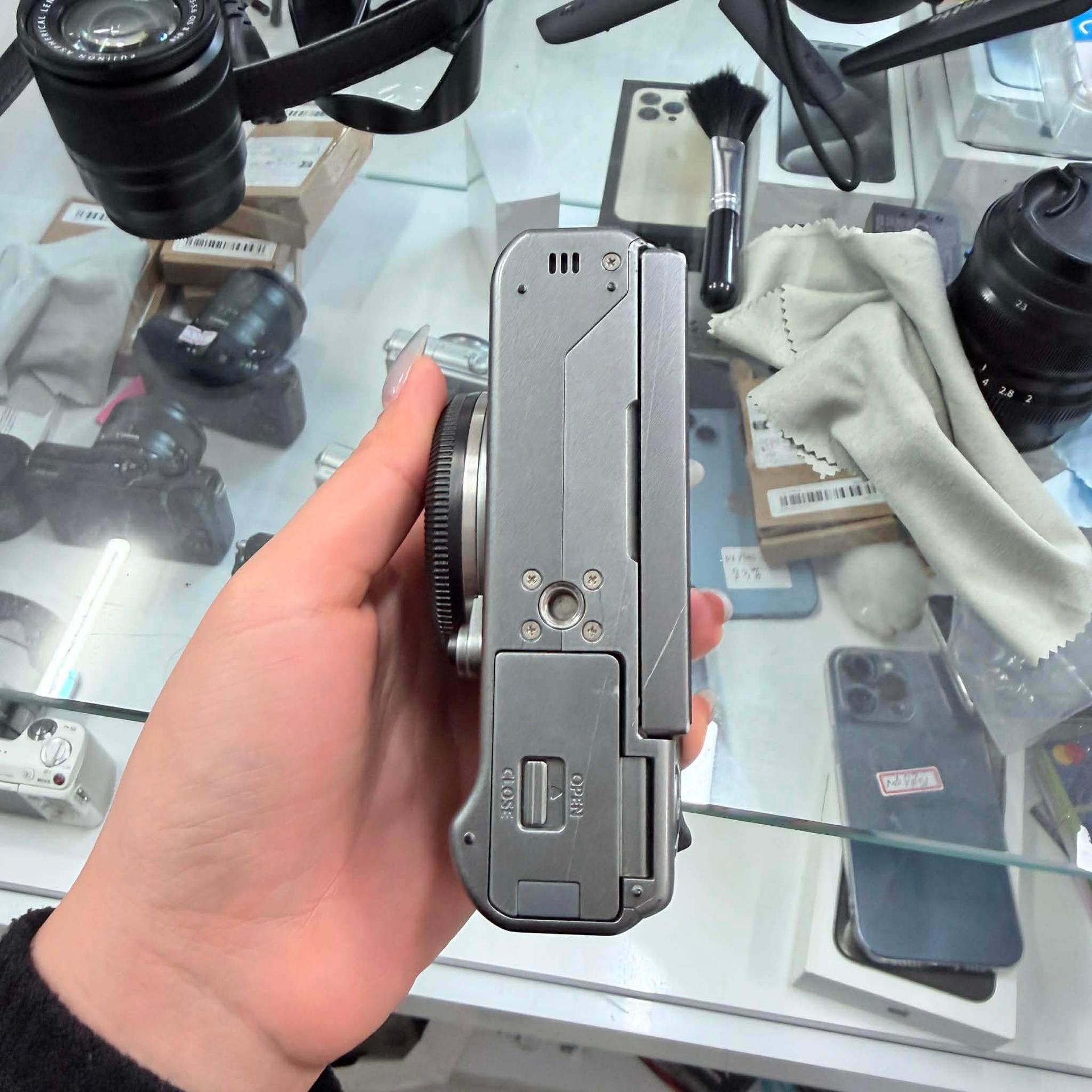 Fujifilm X-A5 Kèm lens - ảnh 3