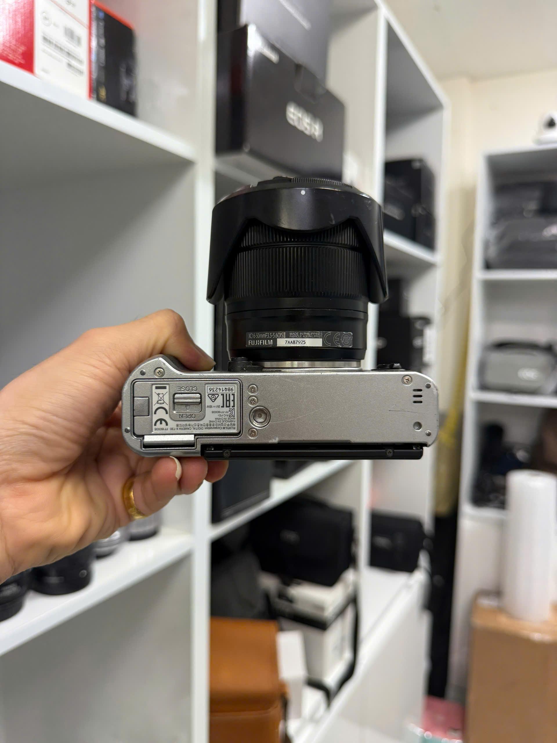 Fujifilm X-T30 Kèm lens Bạc | Đen - ảnh 4